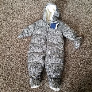 GAP BNWT Infant snow suit